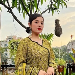 Fairuj Fahmida (Mahila)