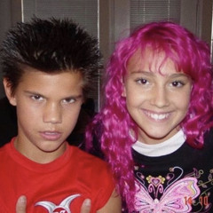 𝑅𝑒𝑛👩‍❤️‍💋‍👩