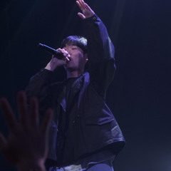 한 민 재
