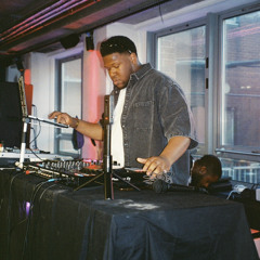 DJ 2PHAT