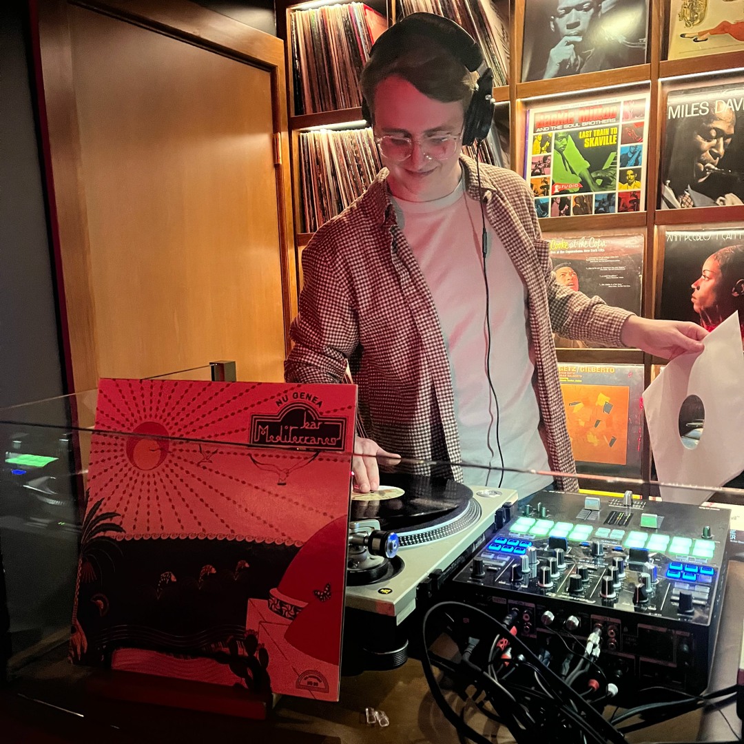 Stream DJ DH 🪩 music | Listen to songs, albums, playlists for free on ...