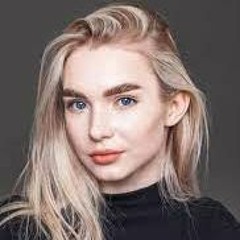 Lera Ray (Official Chanel)