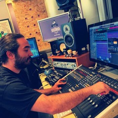 Nikos Trialonis audio recording mixing engineer