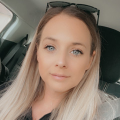 laurajo2410