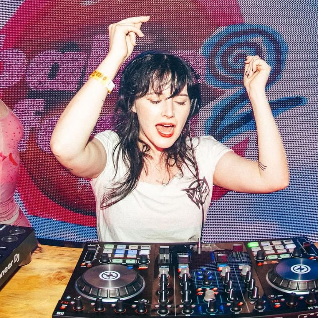 Stream Abbie music | Listen to songs, albums, playlists for free