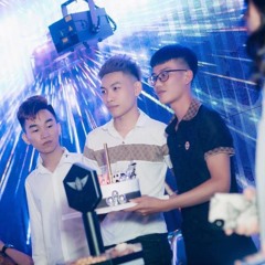 DJ KUBINN