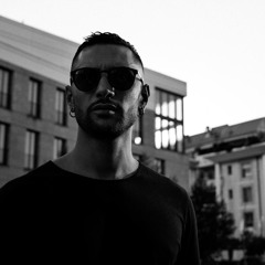 Andrew Mina