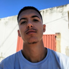 Aj Guimarães