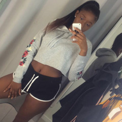 Nia Williams 33