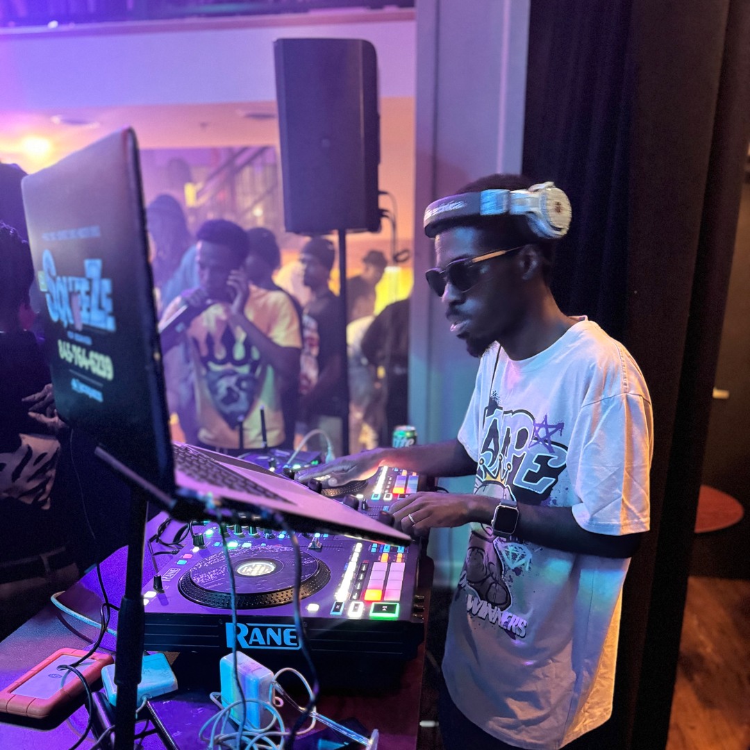 Stream Dj Squeeze 🇯🇲🎶🎶 music | Listen to songs, albums