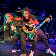 GR-O-TH & KALI CREWS
