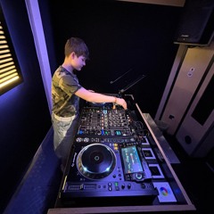Dj Yum Yum