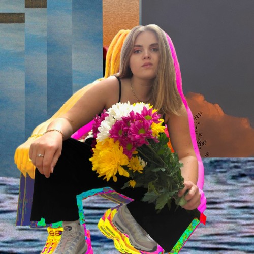 Ellie Roberts’s avatar