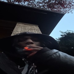 redd! [@hellaredds_]