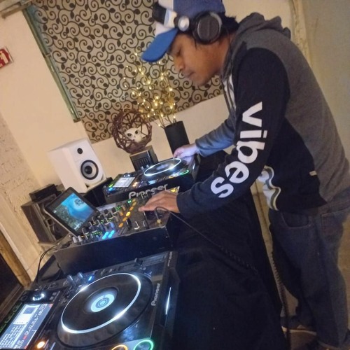 DJ Wiki Mix’s avatar