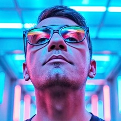Adam Novax