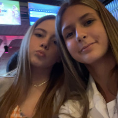 Lily Thompson🤠