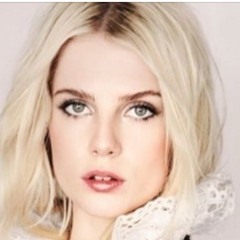 MODEL STELLA MAXWELL & UNDERSTUDY KRISTALLWELTEN?!