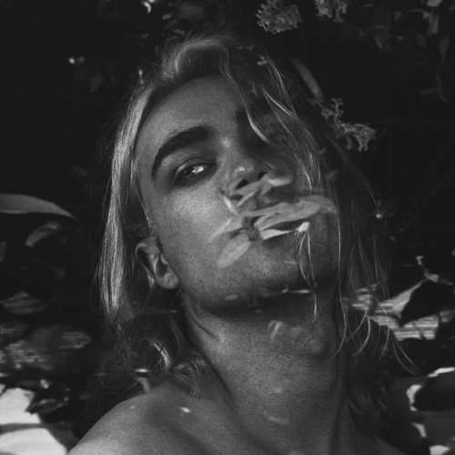 Mileo you're mine выступление. Raving george. Mileo you're mine. Mileo youre mine. You're mine.