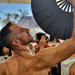 DJ  ORORA