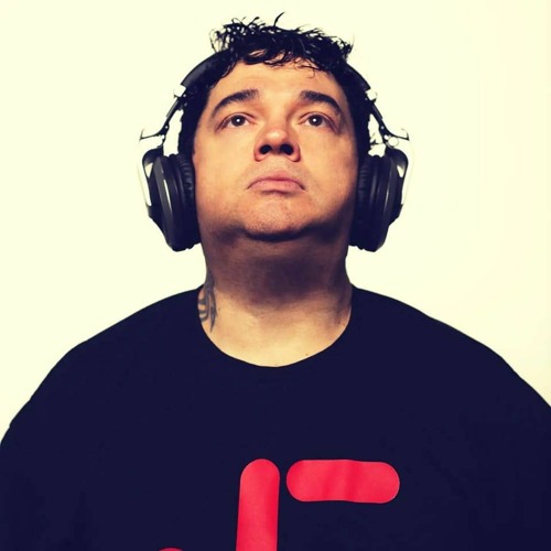 LARRY DJ’s avatar