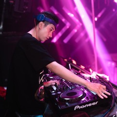 Khoa Henry