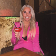 Nicole Hunter 26
