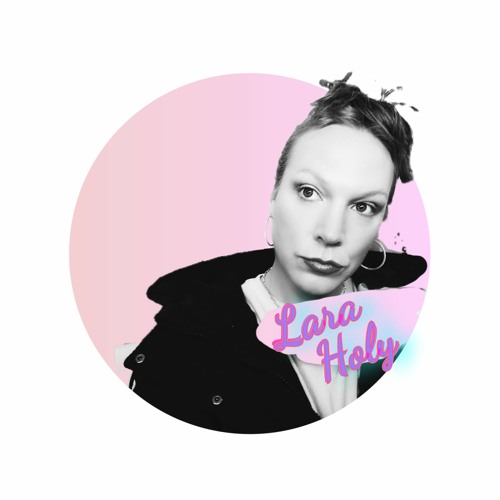 Lara Holy’s avatar