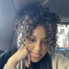 Aryahna A.