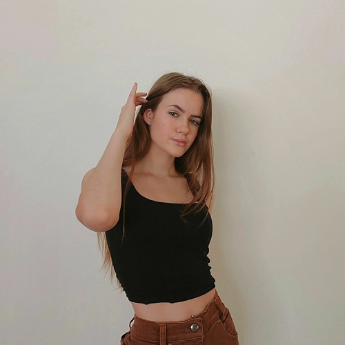 Chloe Petzer’s avatar
