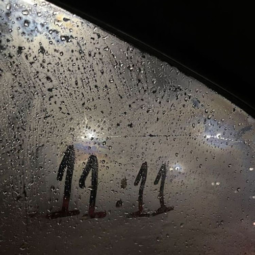 صورتك جوه قلبي 🤎.