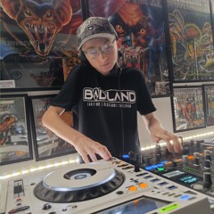 dj mit