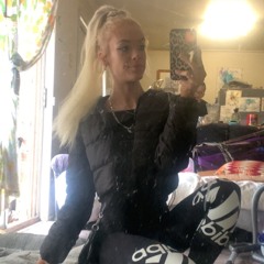 Clare Melanie