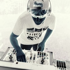 DJ Wolfgang