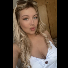 Robyn McColl