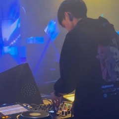 KYR1OS on da Track