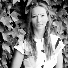 Julia König
