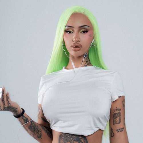 LIZZ artist photo