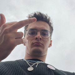 EliasPoehner