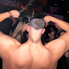 DJ - WØRX.  IG: aleexblancooo