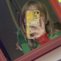 souknowit ur cute and pretty