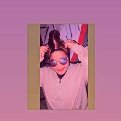 LUCY🖤HEARTNEEL*£