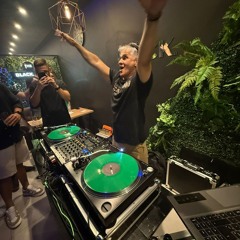 DeeJay Patrick Sampaio