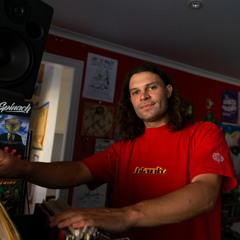 DJ Camov