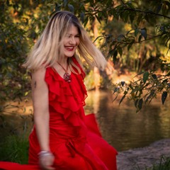 Fiona Lee Maynard