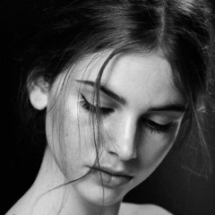 Alone🚶🏻‍♀️