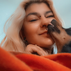 _applebiatch_