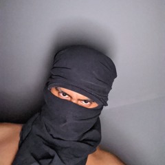 ︎
