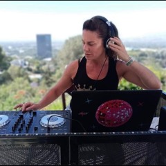 DJ Janie Janie