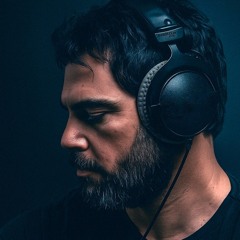 Yannis Kazakos